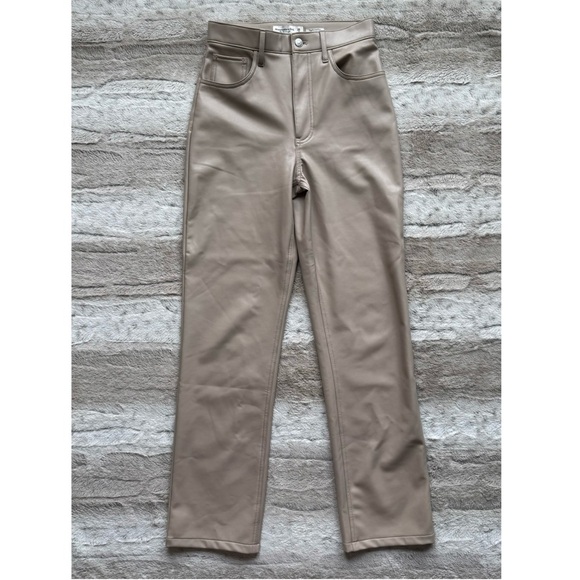 ABERCROMBIE & FITCH The '90s Straight Ultra High Rise Vegan Leather Pants - Picture 3 of 15
